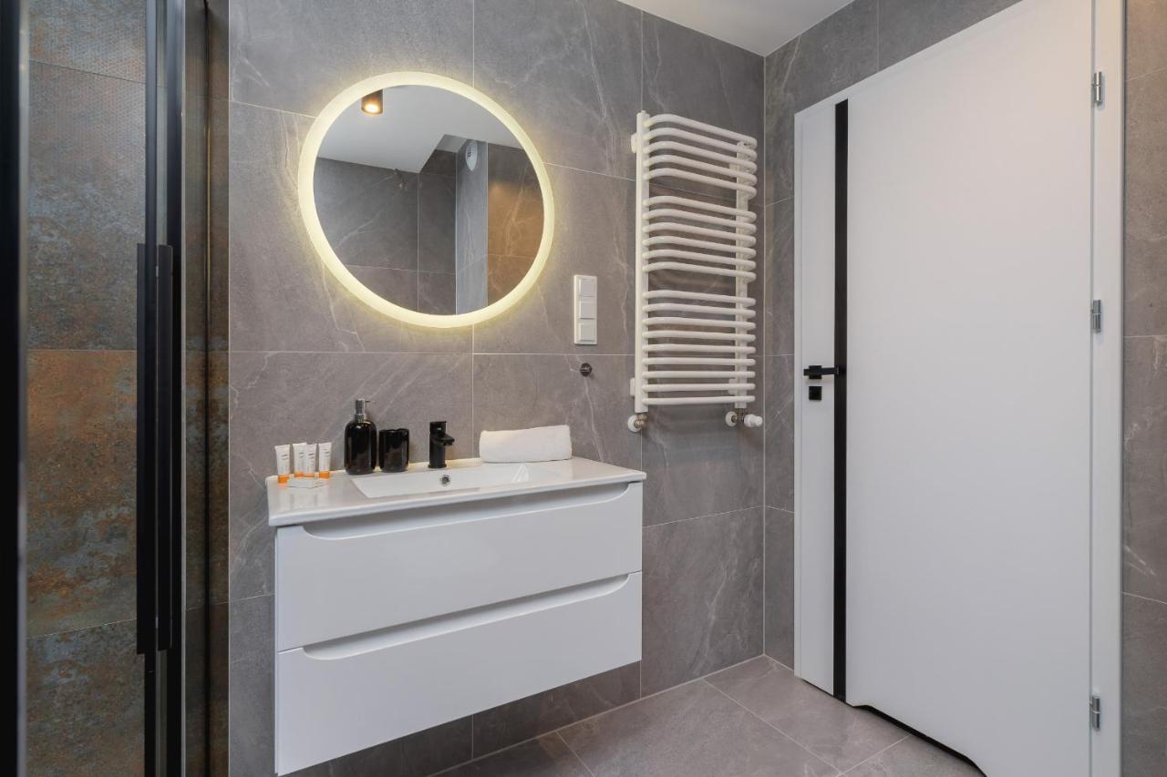 City Studio With Ac Czarnowiejska By Renters Krakau Buitenkant foto