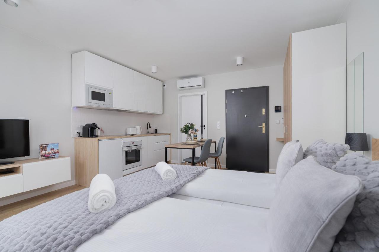 City Studio With Ac Czarnowiejska By Renters Krakau Buitenkant foto