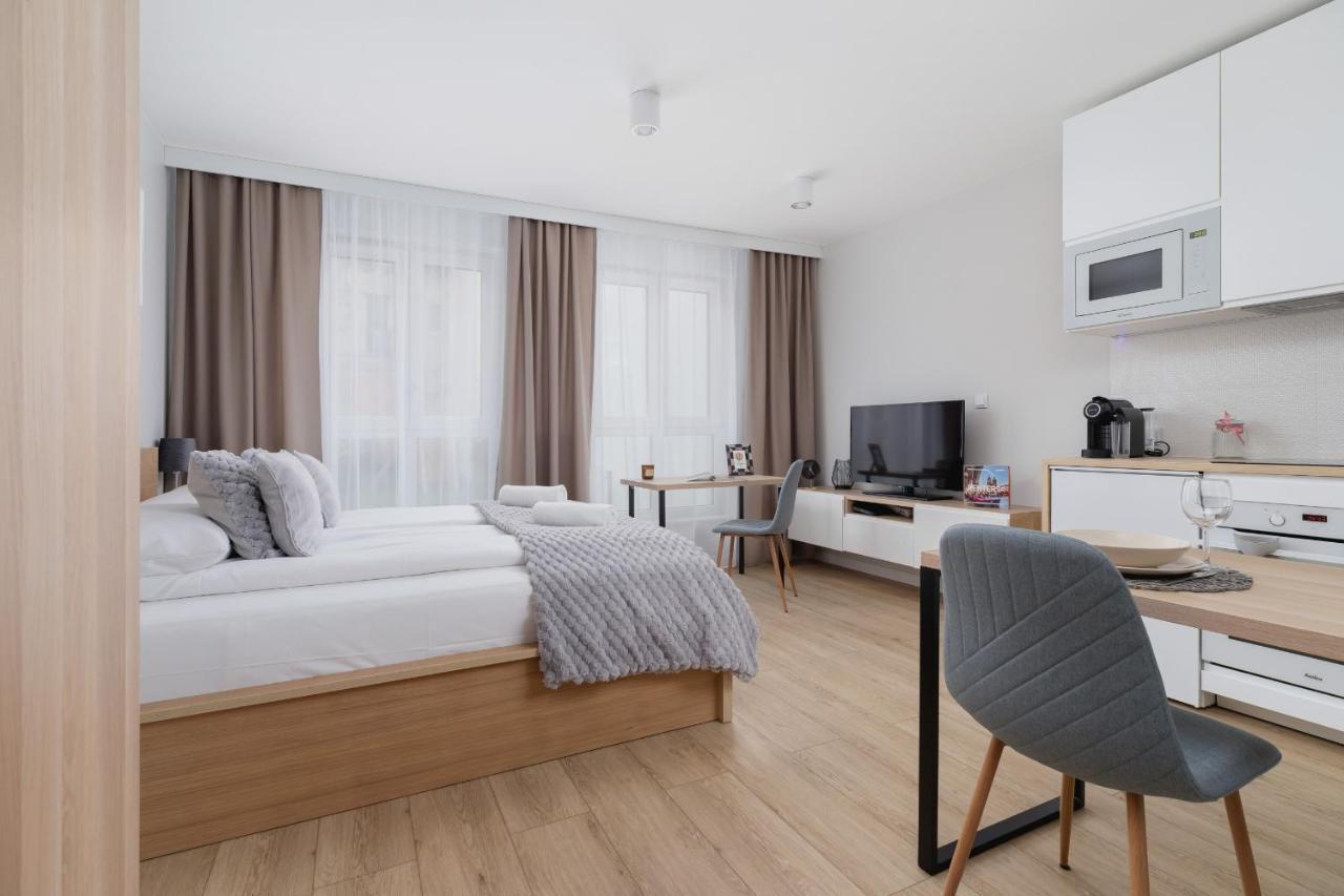 City Studio With Ac Czarnowiejska By Renters Krakau Buitenkant foto