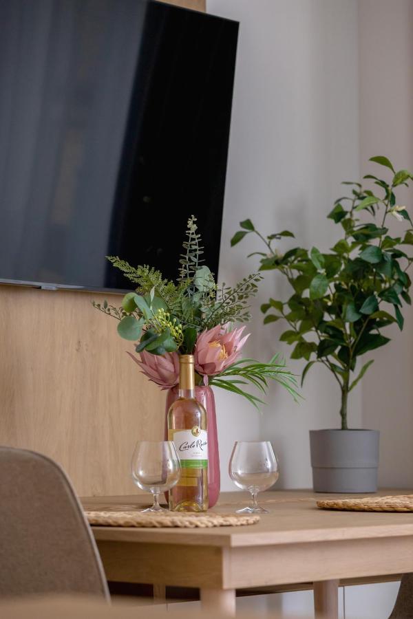 City Studio With Ac Czarnowiejska By Renters Krakau Buitenkant foto