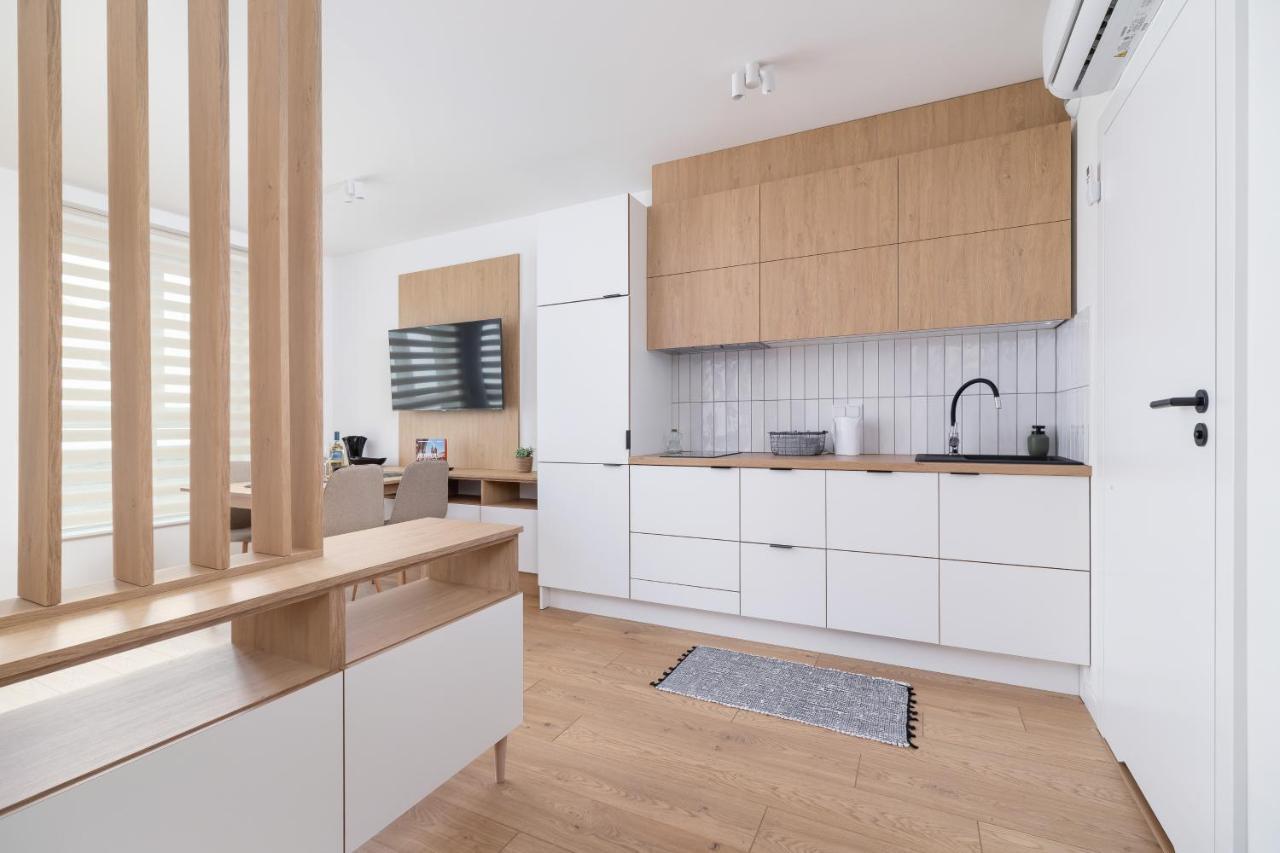 City Studio With Ac Czarnowiejska By Renters Krakau Buitenkant foto