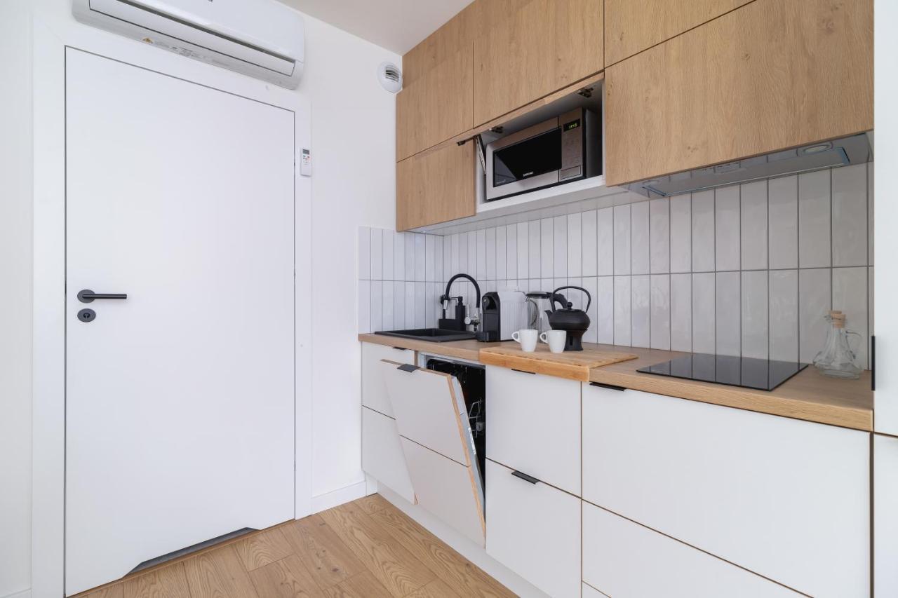 City Studio With Ac Czarnowiejska By Renters Krakau Buitenkant foto