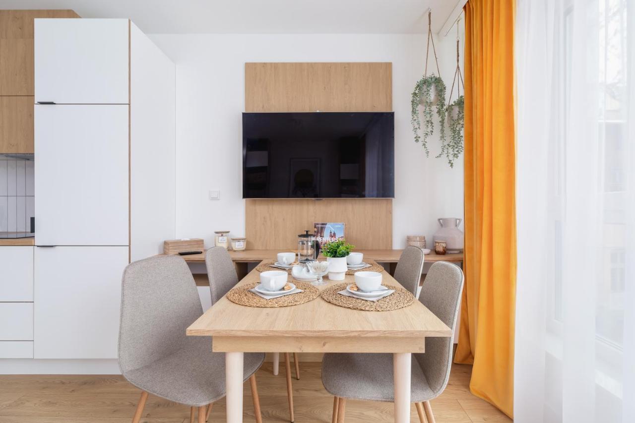 City Studio With Ac Czarnowiejska By Renters Krakau Buitenkant foto